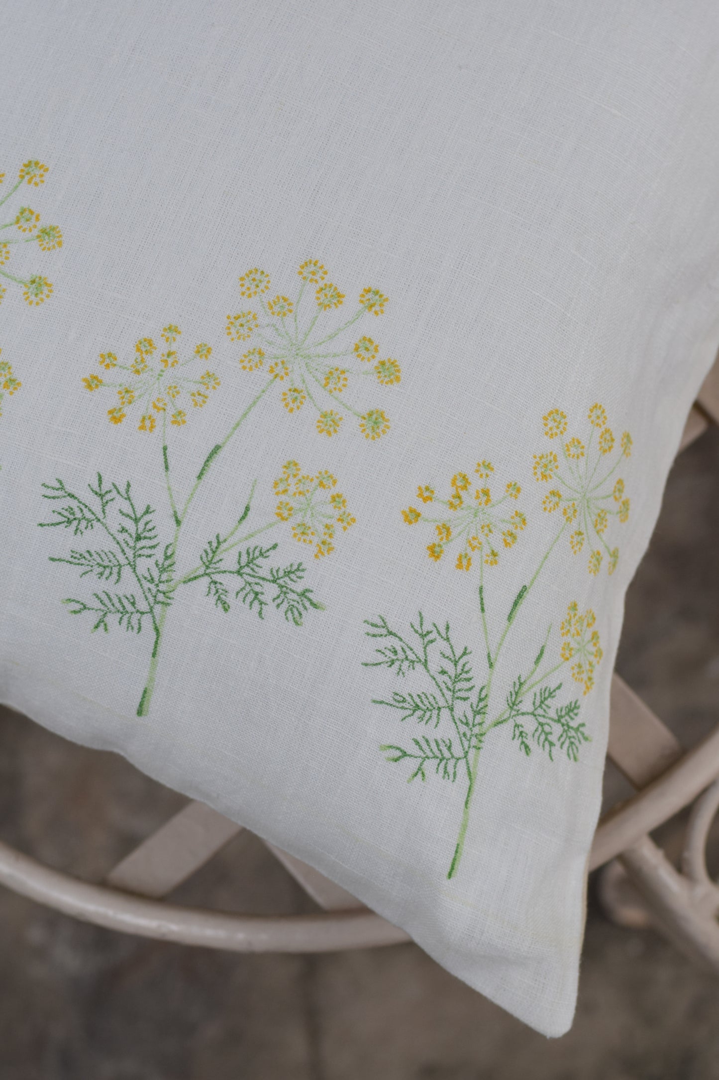 Variyali Linen Cushion Cover