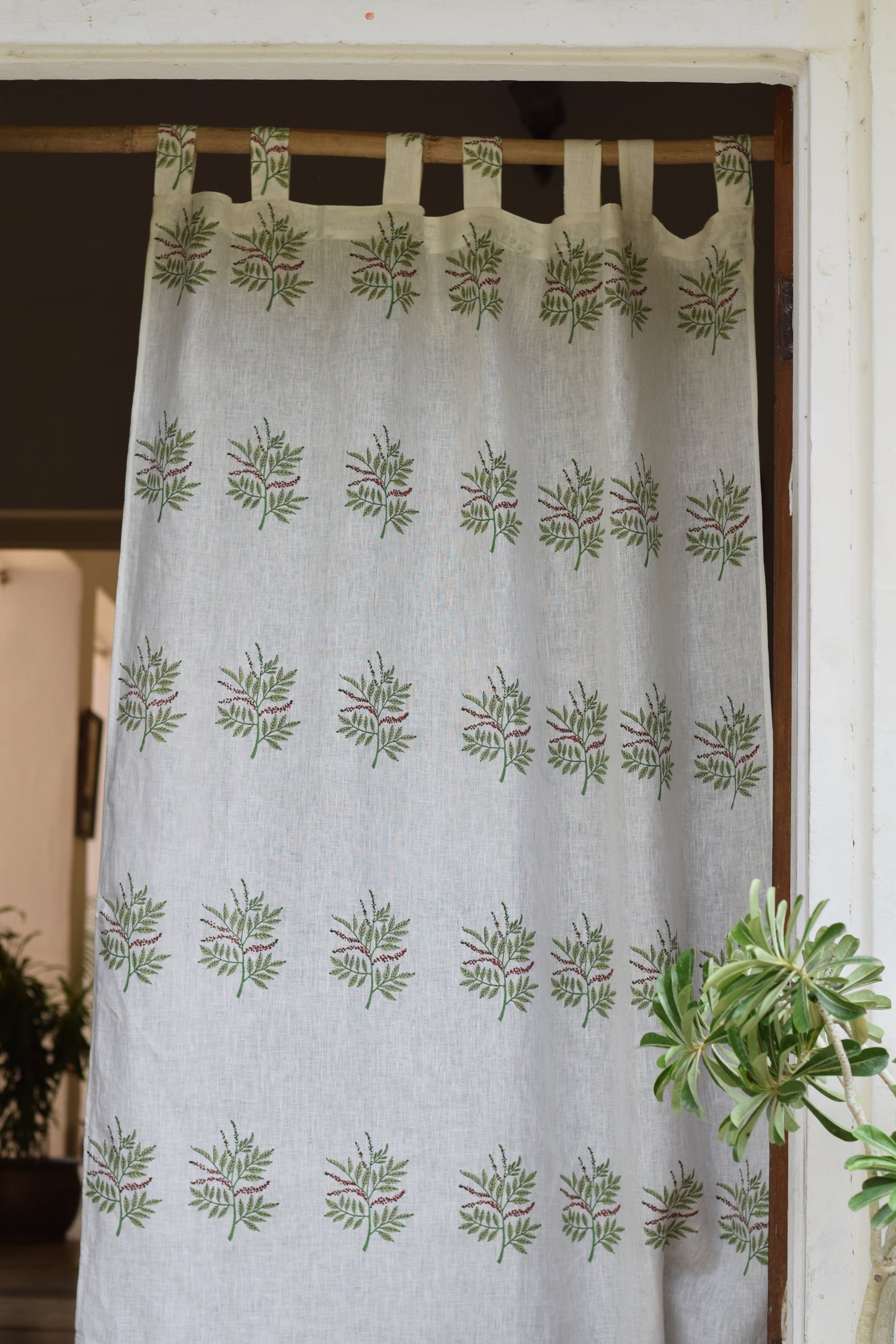 Kurumulak Linen Curtain