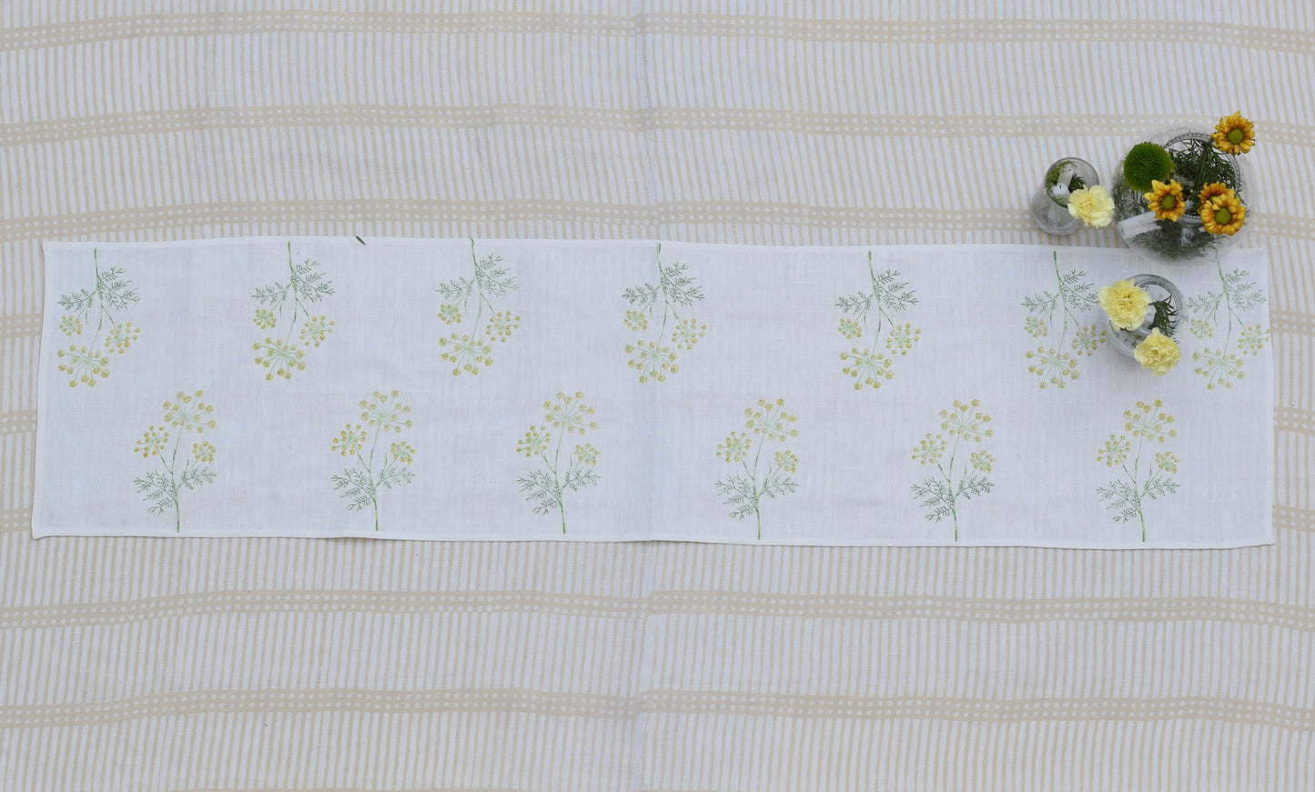 Variyali Linen Runner
