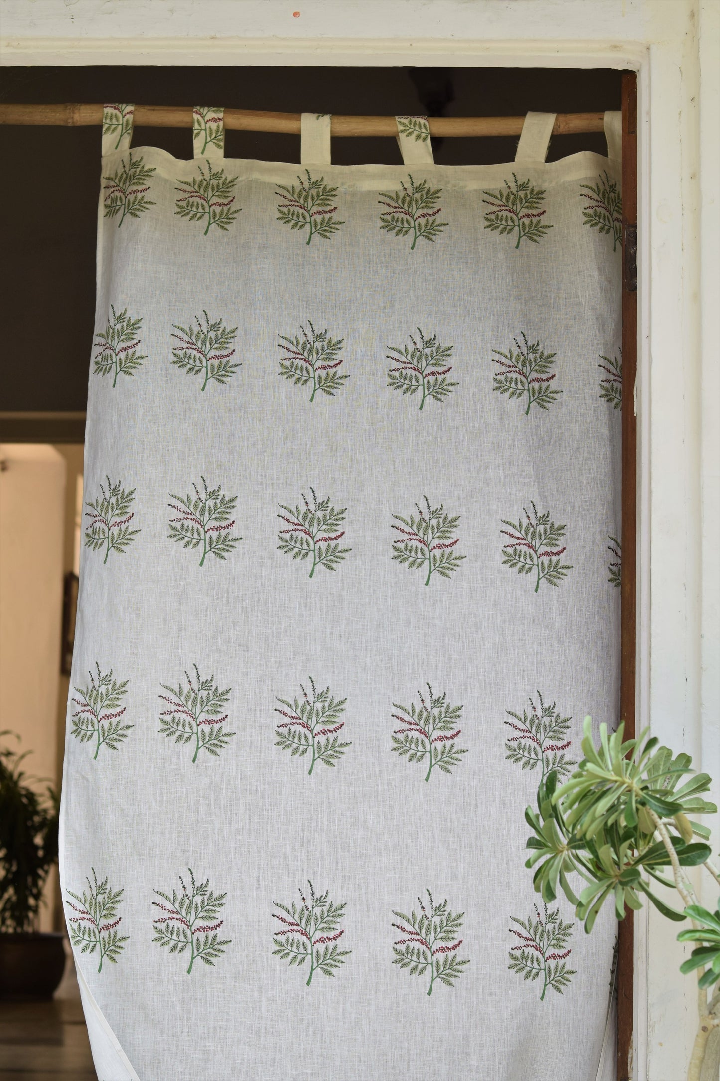 Kurumulak Linen Curtain