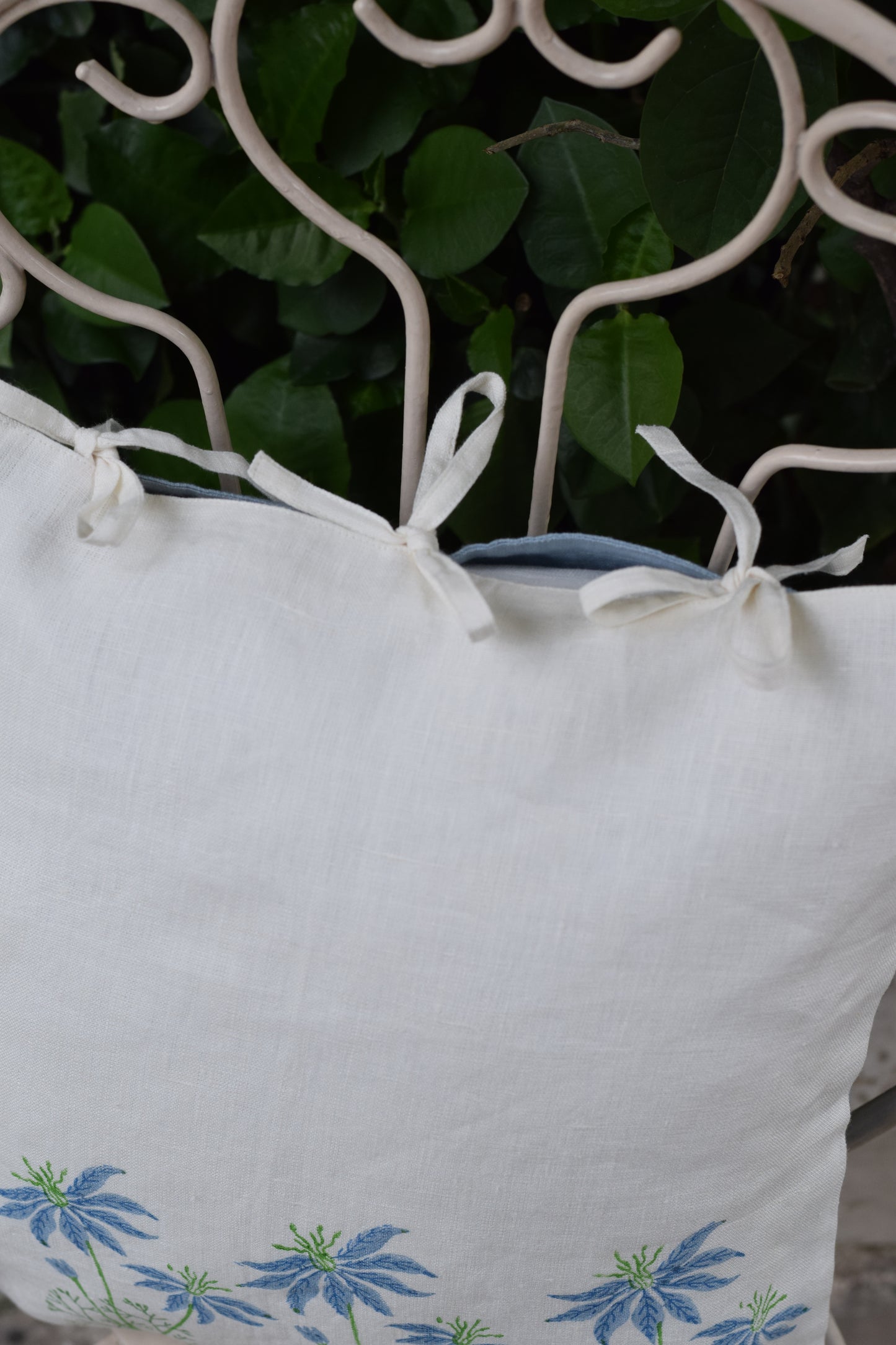 Kallonji Linen Cushion Cover
