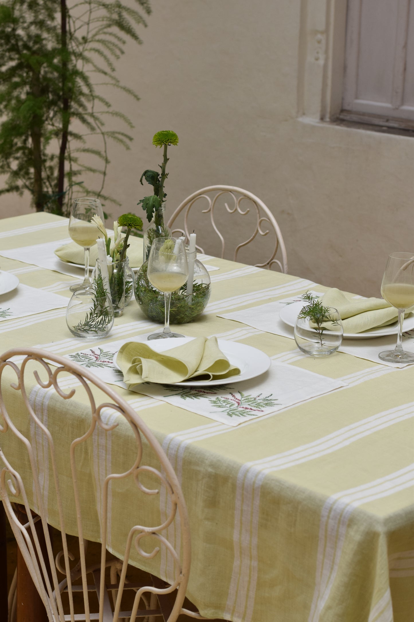 Hara Rekh Linen Table Cover