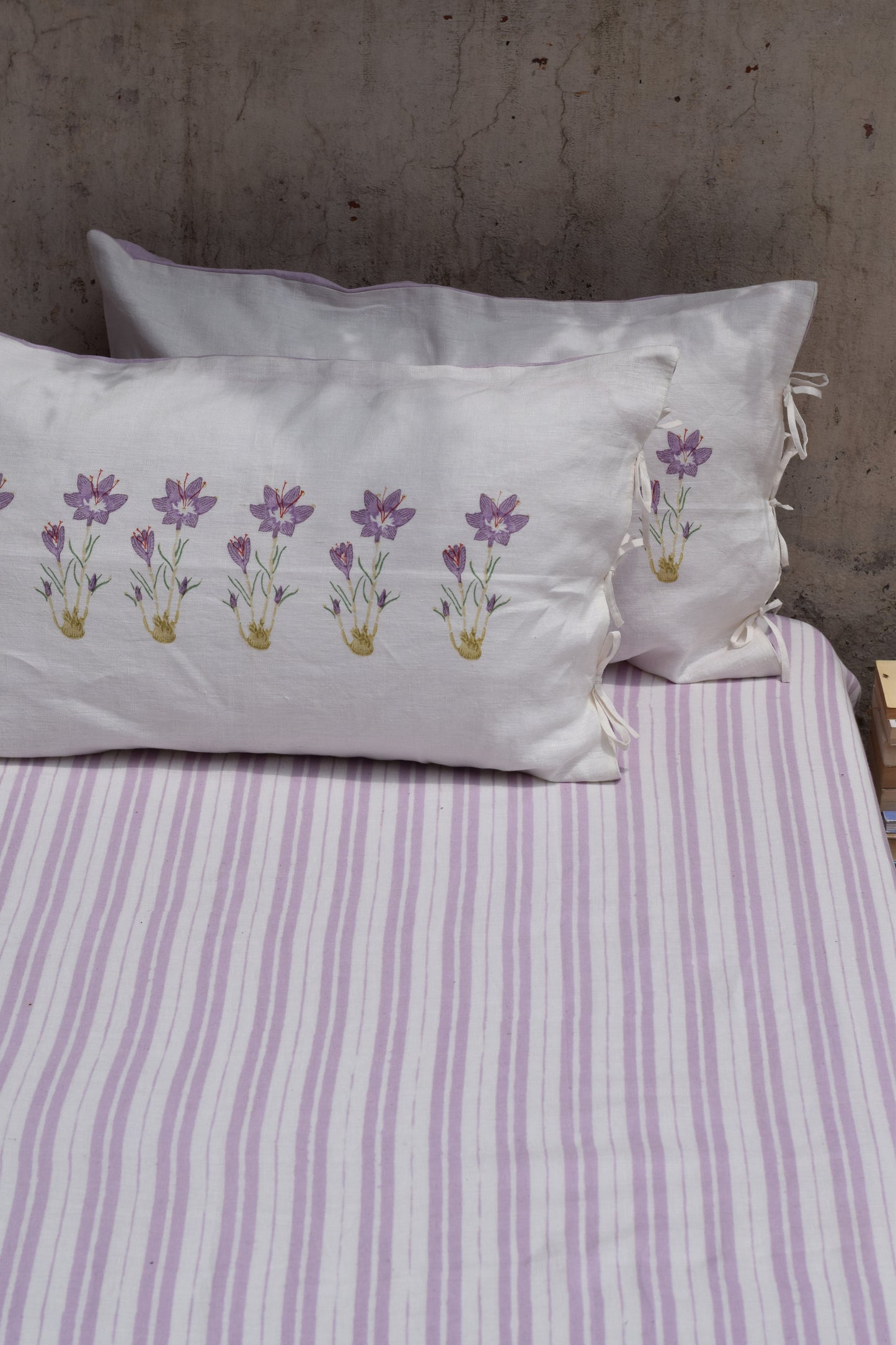 Zafran Linen Bedsheet Set