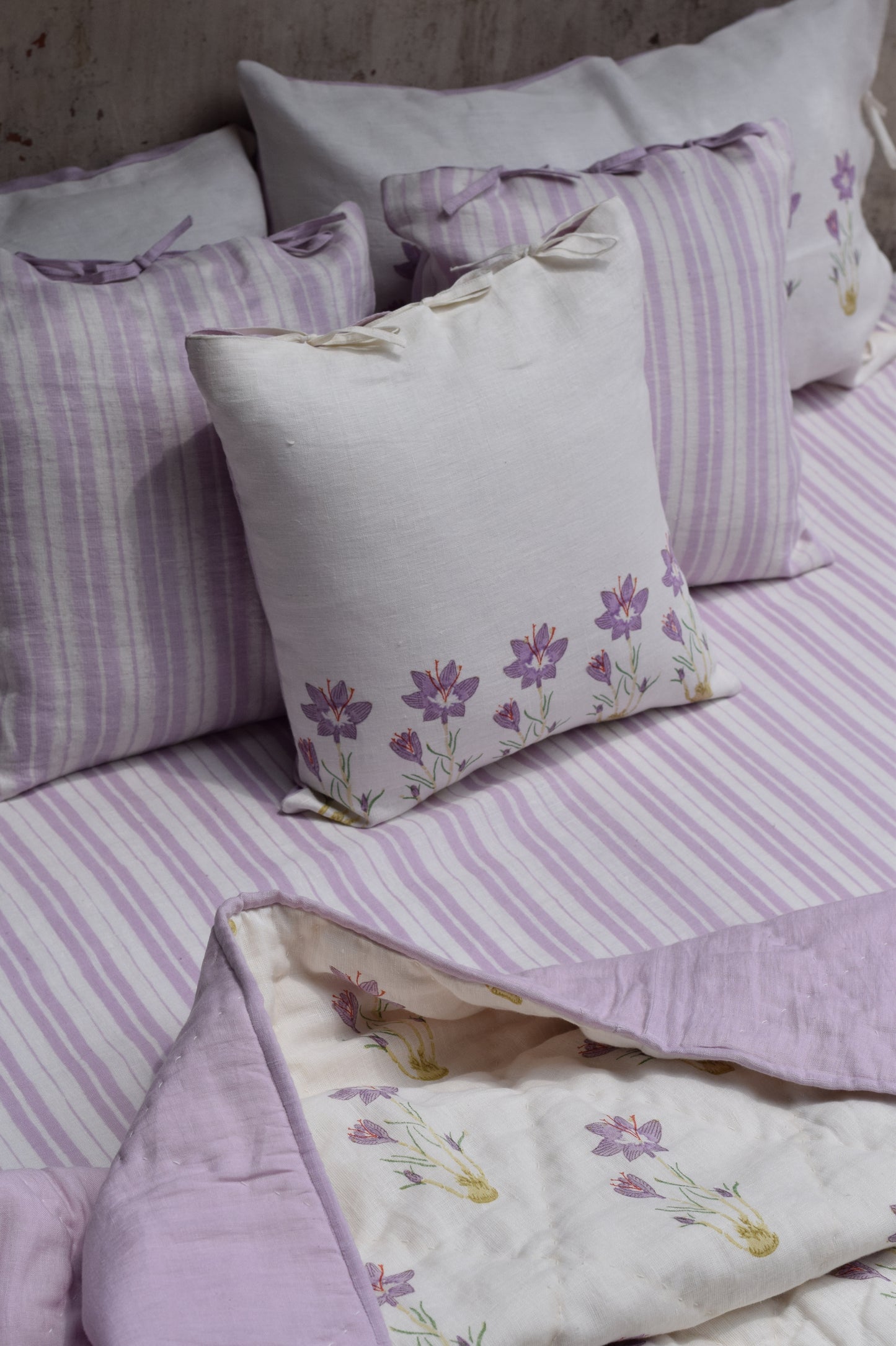 Zafran Linen Bedsheet Set