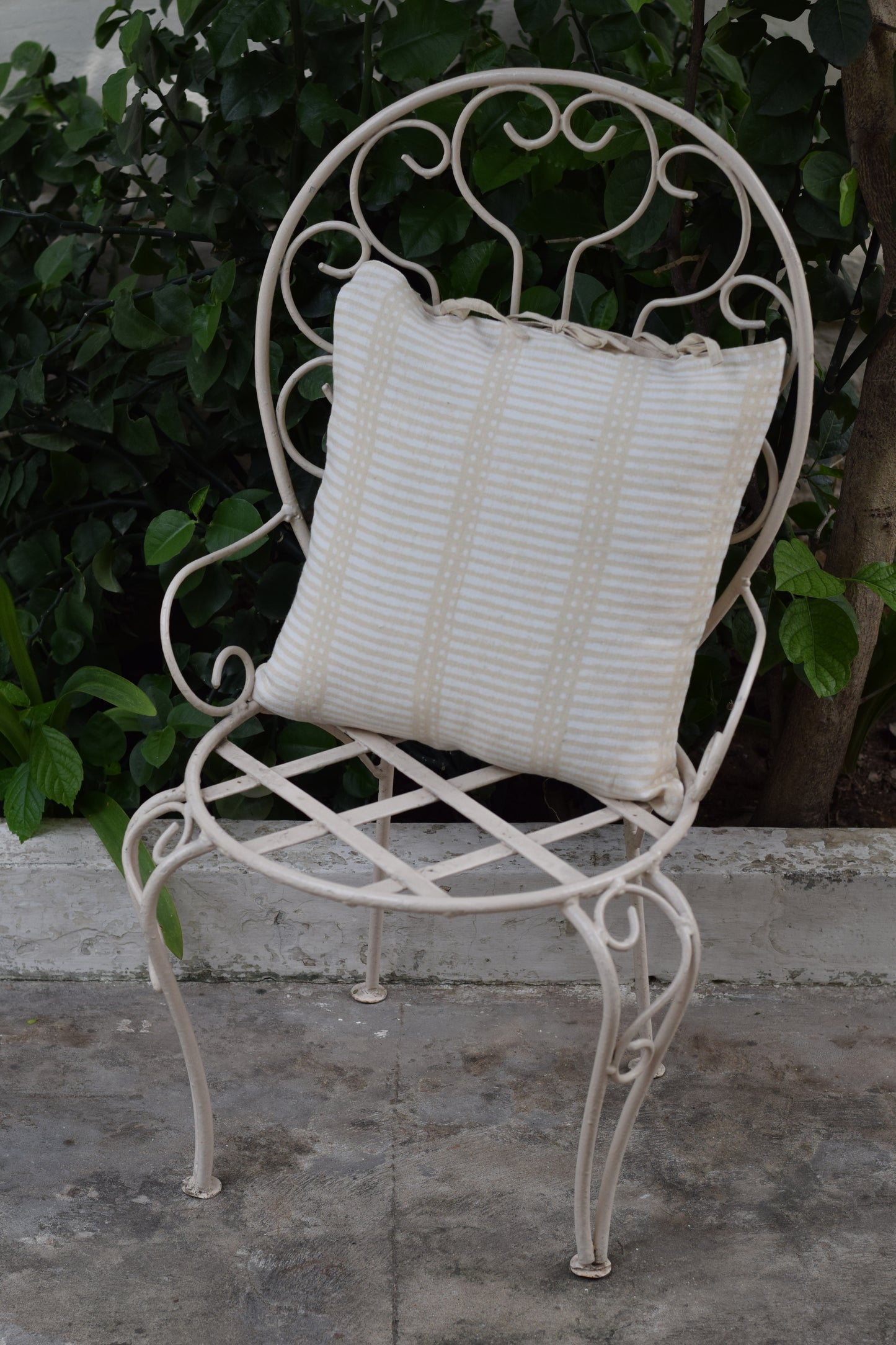Badami Rekh Linen Cushion Cover