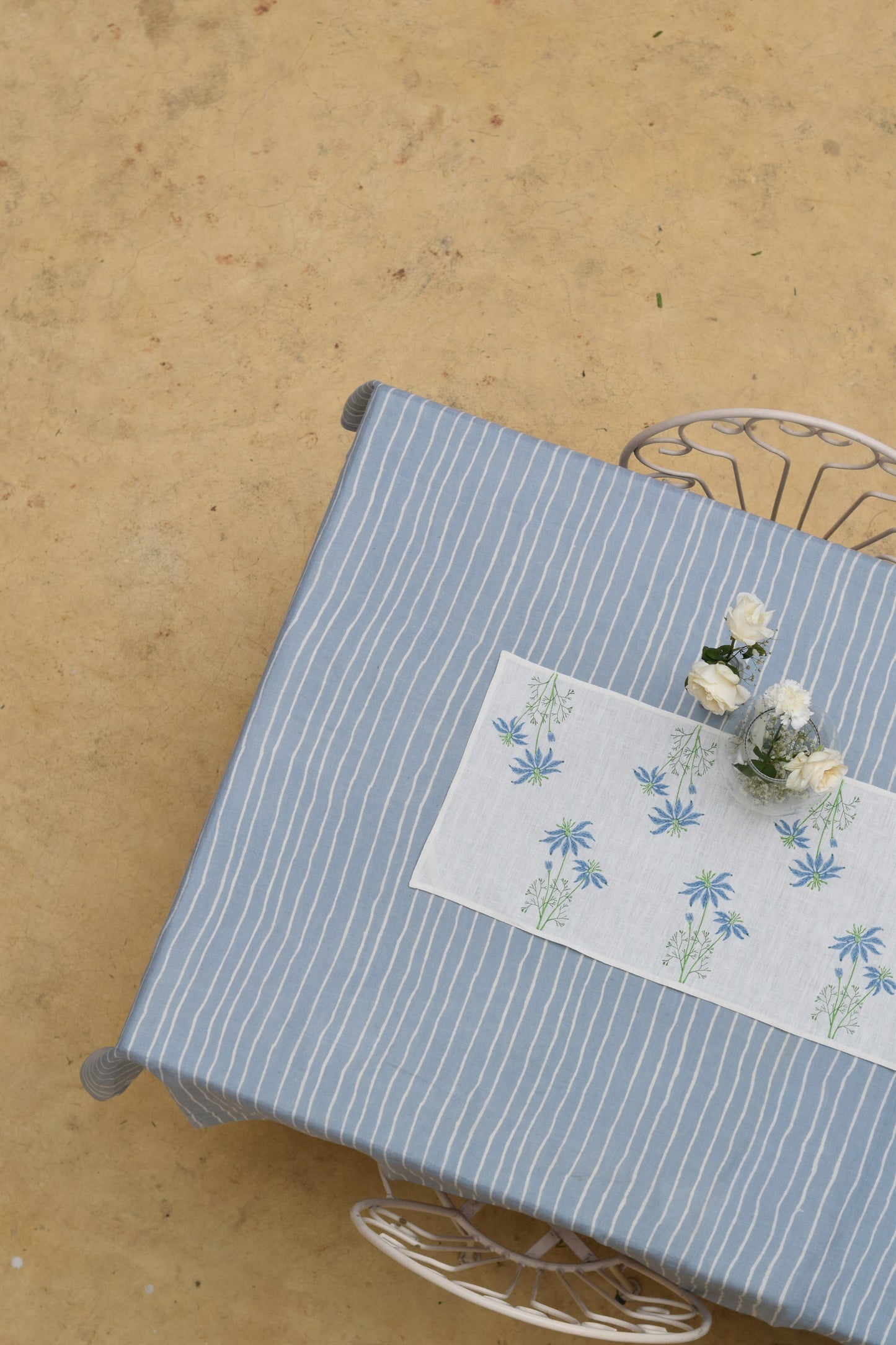 Kallonji Linen Runner