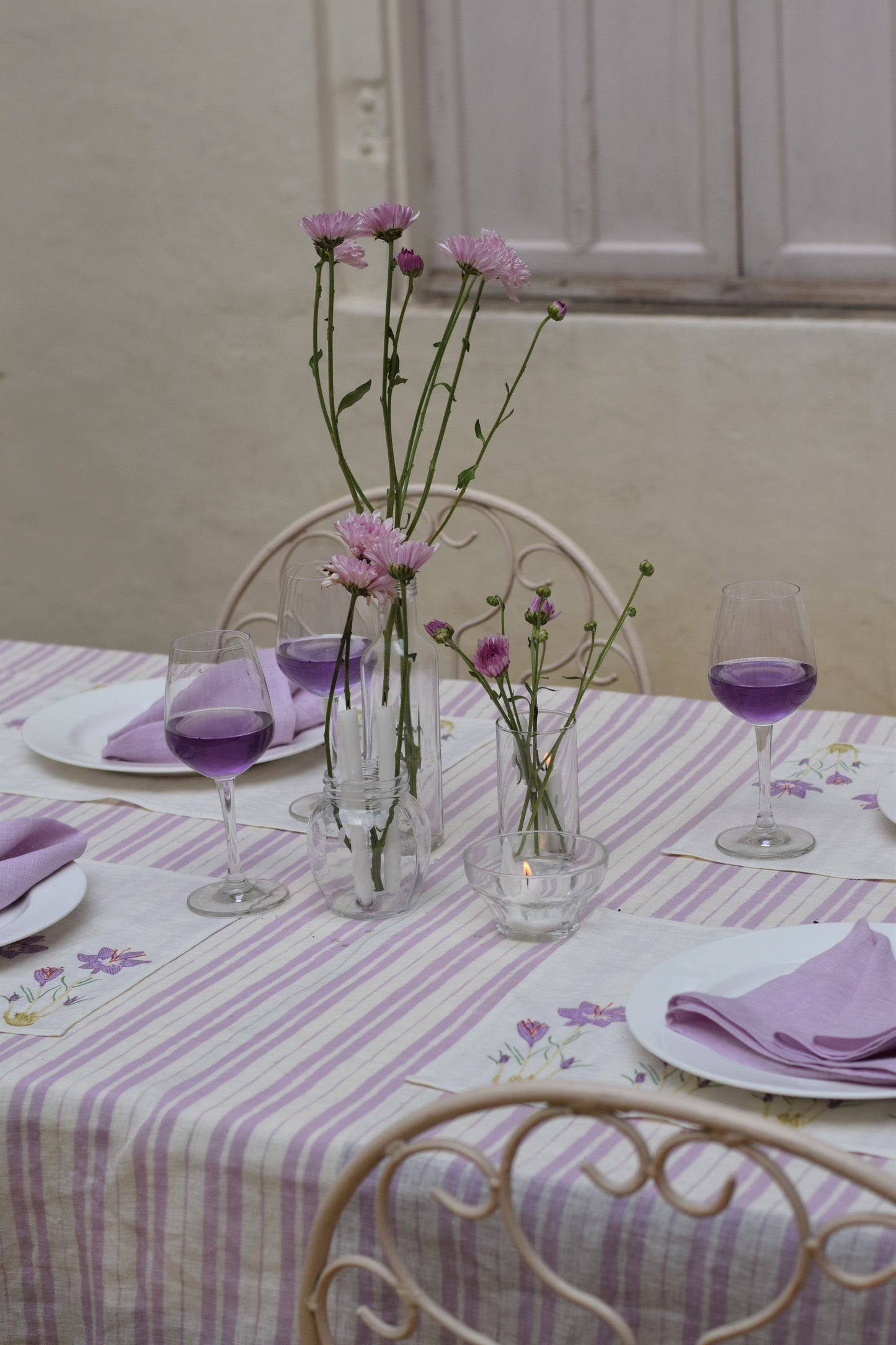 Jamuni Rekh Linen Table Cover