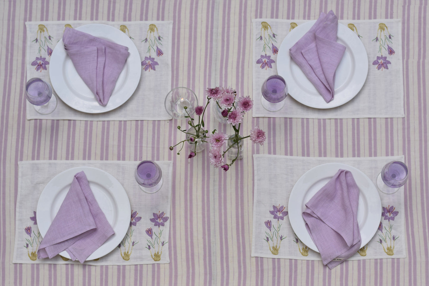 Jamuni Rekh Linen Table Cover