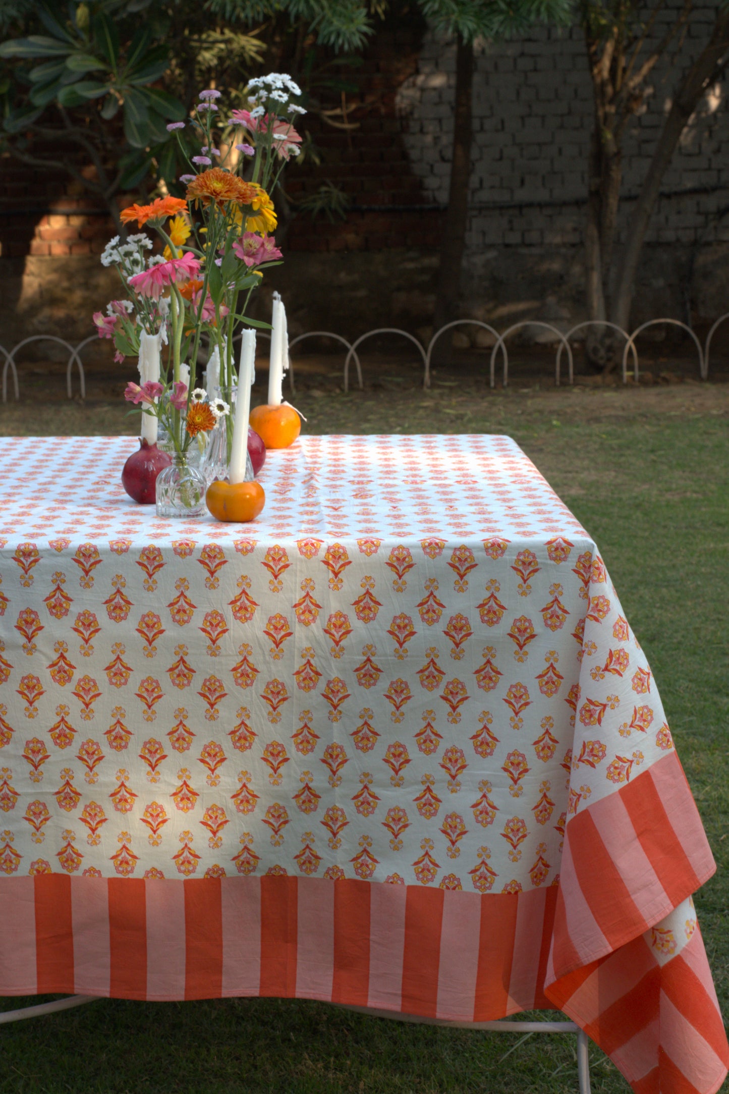 Lillian's Spring Bunch Table Cover
