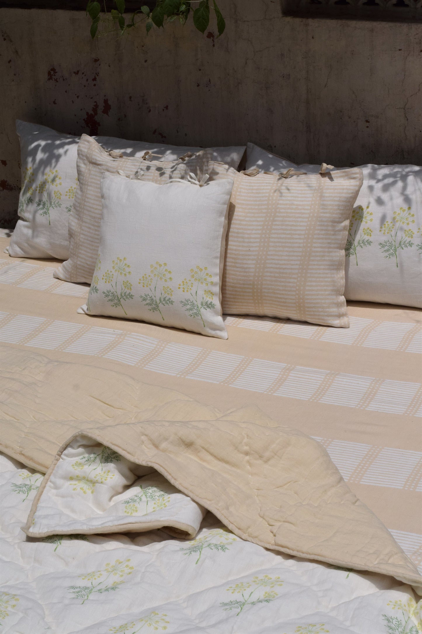 Variyali Linen Blanket