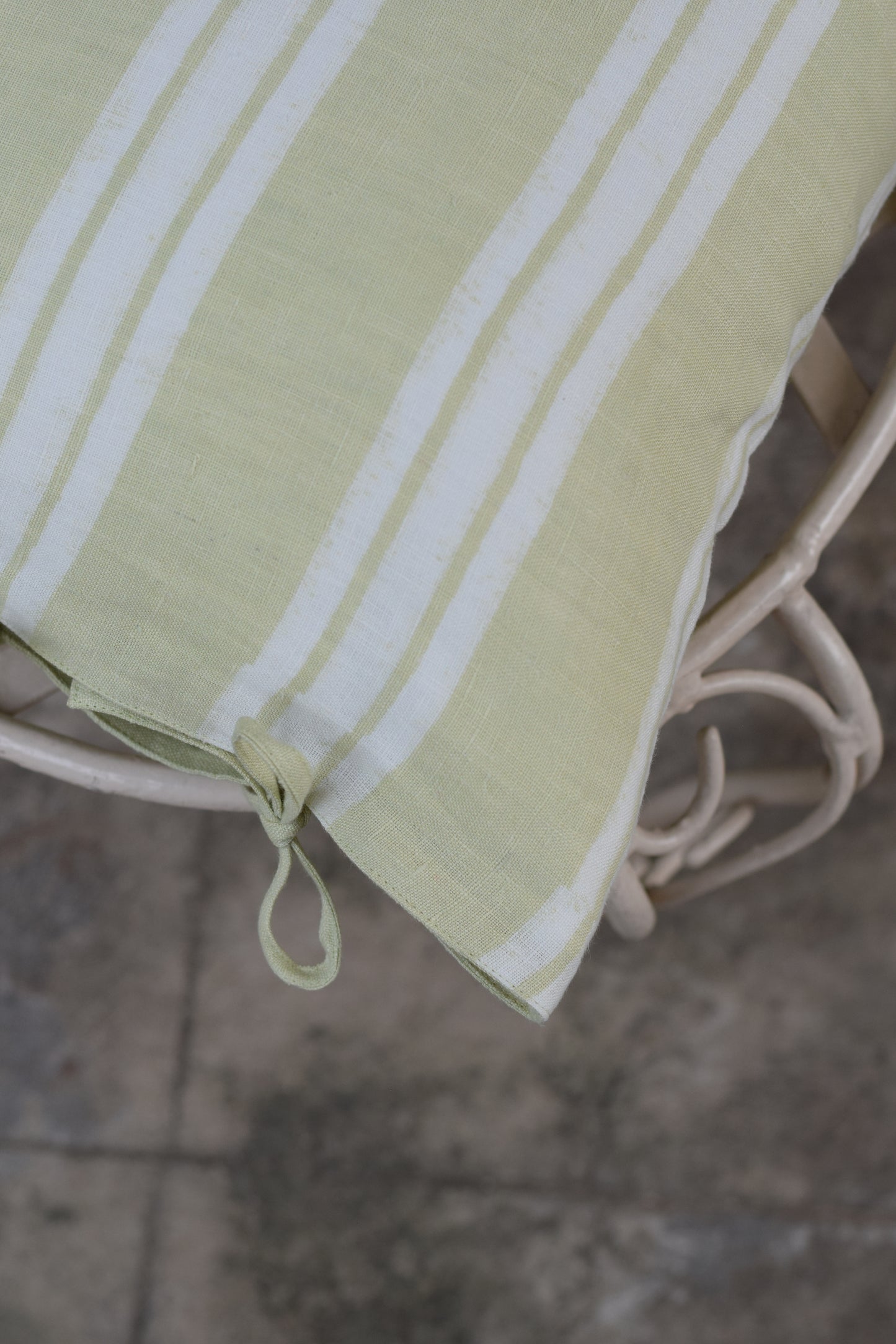 Hara Rekh Linen Cushion Cover