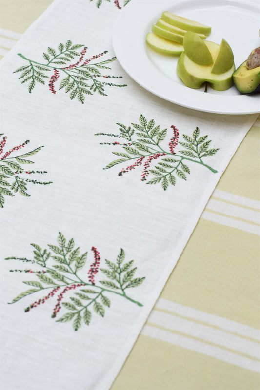 Kurumulak Linen Runner